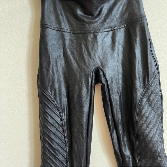 Spanx Faux Leather Moto Legging - Picture 4 of 4